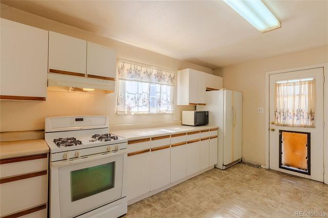 2525 S Hazel Court, Denver, CO 80219