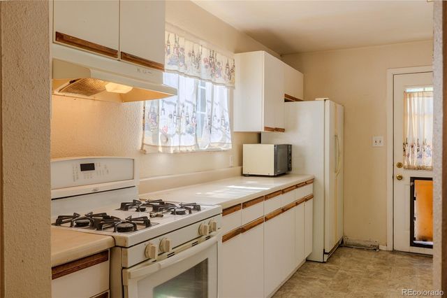 2525 S Hazel Court, Denver, CO 80219