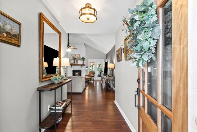 608 Idlewood Dr, Clarksville, TN 37043