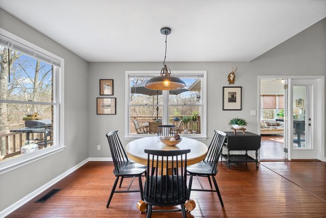 608 Idlewood Dr, Clarksville, TN 37043