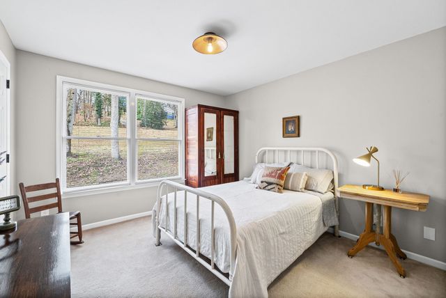 608 Idlewood Dr, Clarksville, TN 37043