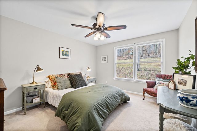 608 Idlewood Dr, Clarksville, TN 37043