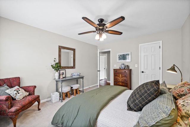 608 Idlewood Dr, Clarksville, TN 37043