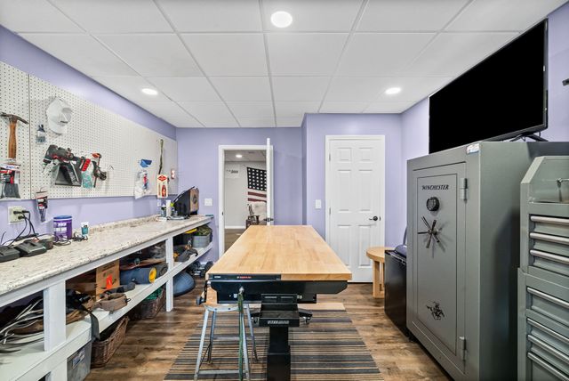 608 Idlewood Dr, Clarksville, TN 37043