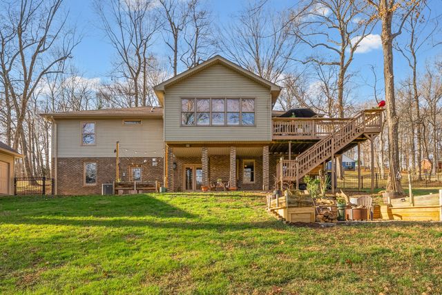 608 Idlewood Dr, Clarksville, TN 37043
