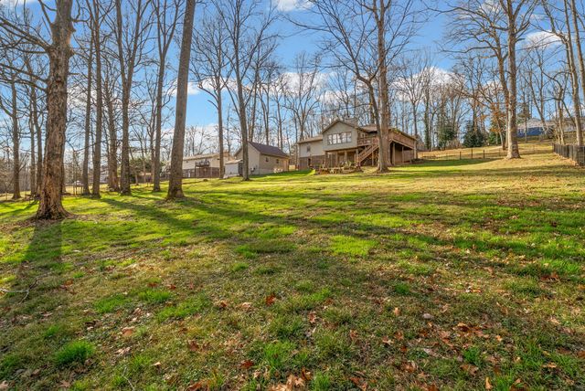 608 Idlewood Dr, Clarksville, TN 37043