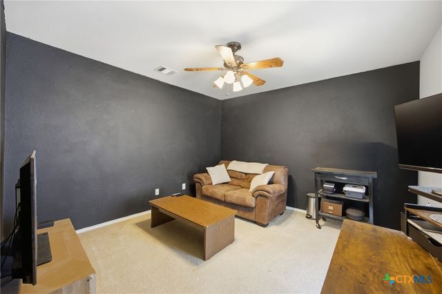 302 Fallen Leaf Lane, Temple, TX 76502