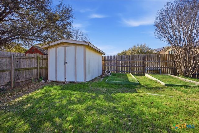 302 Fallen Leaf Lane, Temple, TX 76502