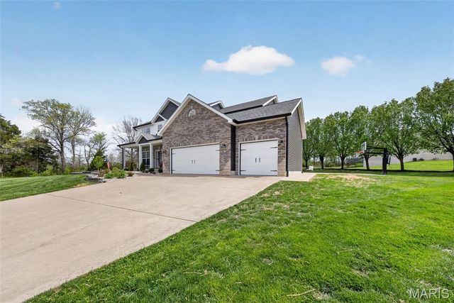 321 Red Wing Court, Troy, MO 63379