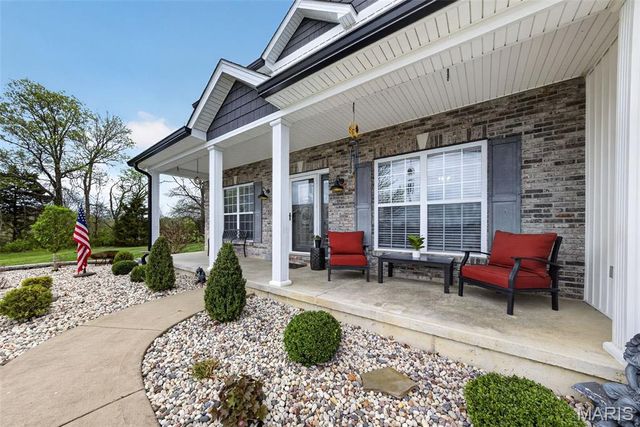 321 Red Wing Court, Troy, MO 63379