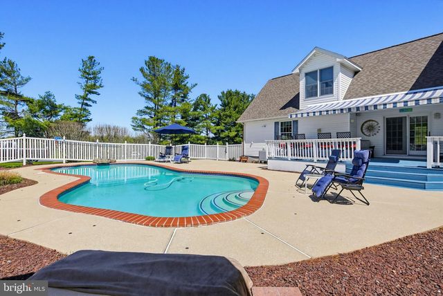 495 HATTIE DR, Hampstead, MD 21074