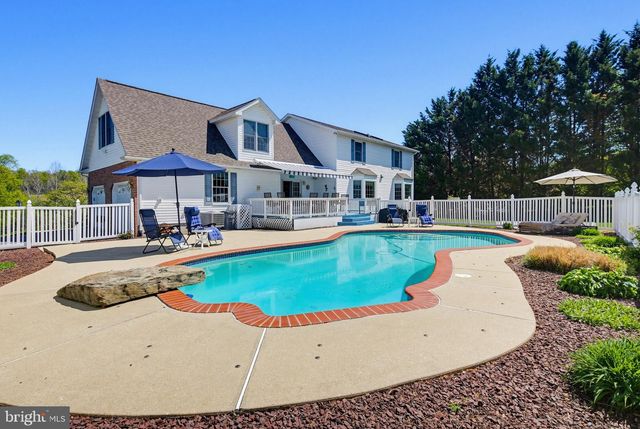 495 HATTIE DR, Hampstead, MD 21074