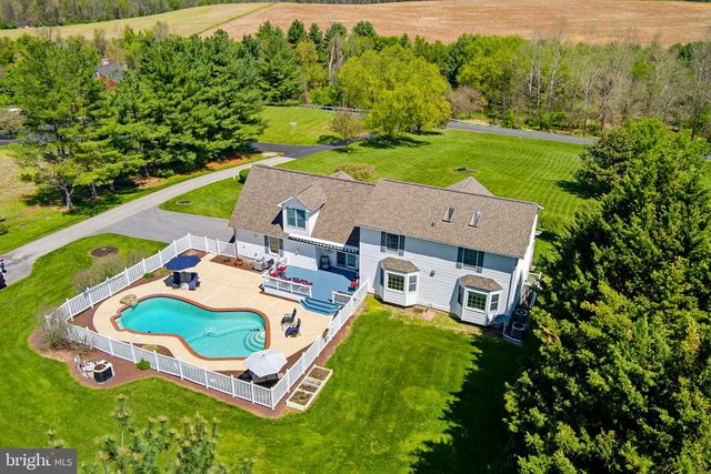 495 HATTIE DR, Hampstead, MD 21074