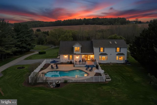 495 HATTIE DR, Hampstead, MD 21074