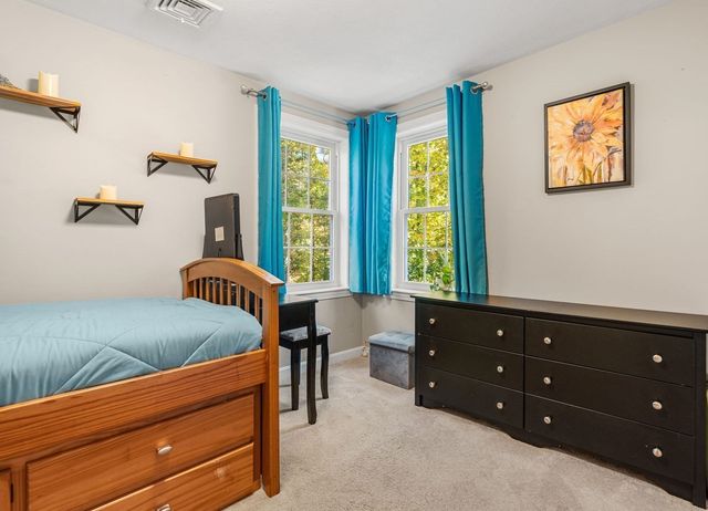 72 Hoover St, Taunton, MA 02780
