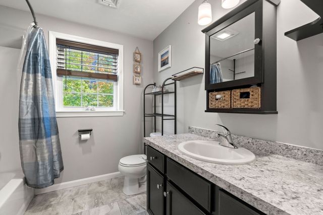 72 Hoover St, Taunton, MA 02780