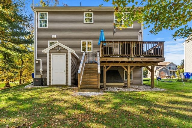 72 Hoover St, Taunton, MA 02780