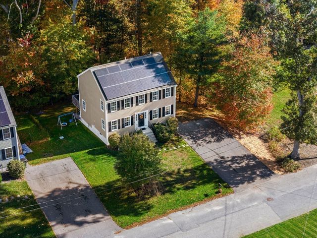 72 Hoover St, Taunton, MA 02780