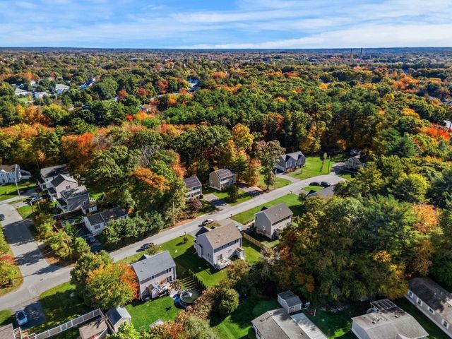 72 Hoover St, Taunton, MA 02780