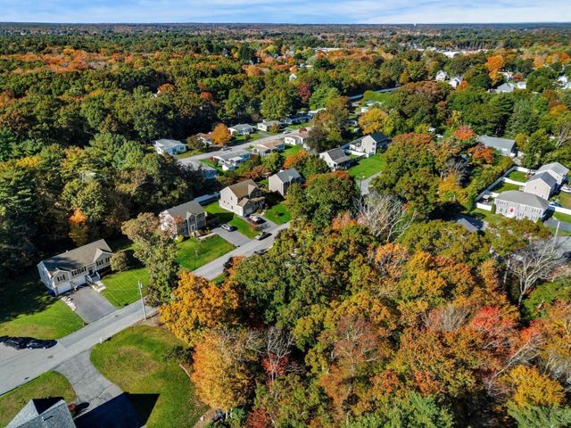 72 Hoover St, Taunton, MA 02780