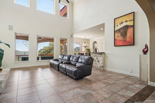 718 Ruidosa Downs, Helotes, TX 78023