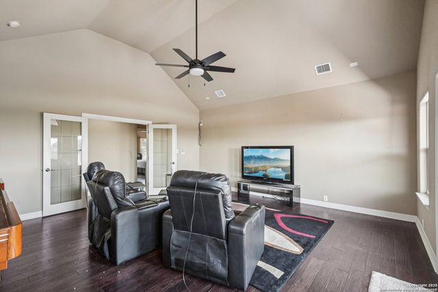 718 Ruidosa Downs, Helotes, TX 78023