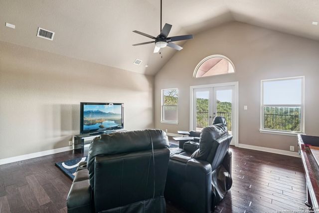718 Ruidosa Downs, Helotes, TX 78023