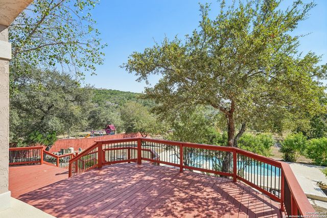 718 Ruidosa Downs, Helotes, TX 78023