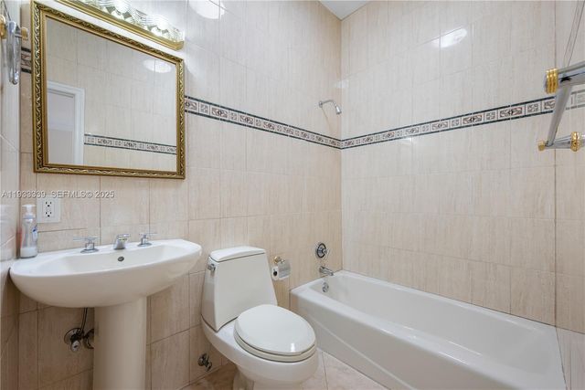 1511 Agua Ave, Coral Gables, FL 33156