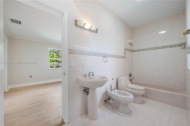 1511 Agua Ave, Coral Gables, FL 33156