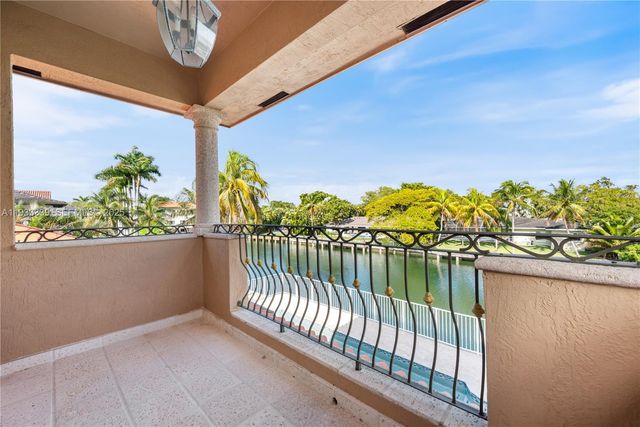 1511 Agua Ave, Coral Gables, FL 33156