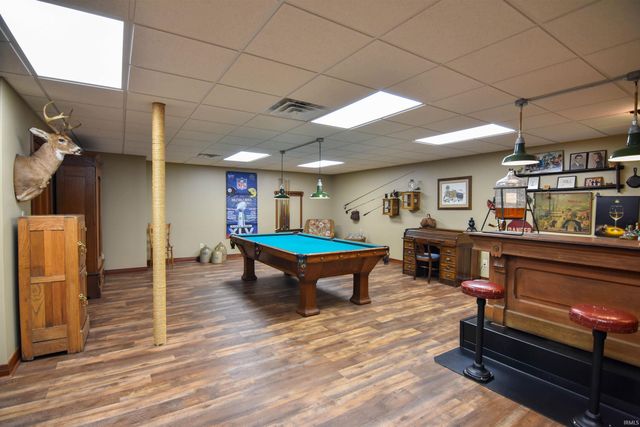 11039 S Owensville Road, Haubstadt, IN 47639