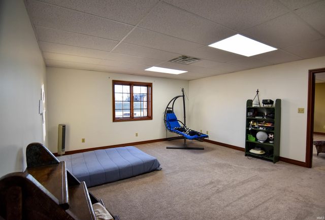 11039 S Owensville Road, Haubstadt, IN 47639