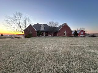 11039 S Owensville Road, Haubstadt, IN 47639