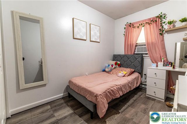 2949 Ithaca Street, Allentown City, PA 18103
