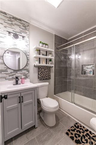2949 Ithaca Street, Allentown City, PA 18103
