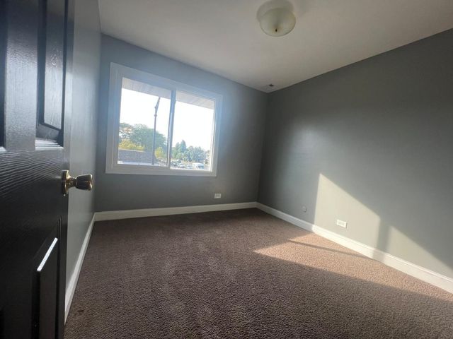 1333 Court O Avenue 4, Hanover Park, IL 60133