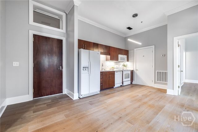 1835 Skidaway Road 204, Savannah, GA 31404