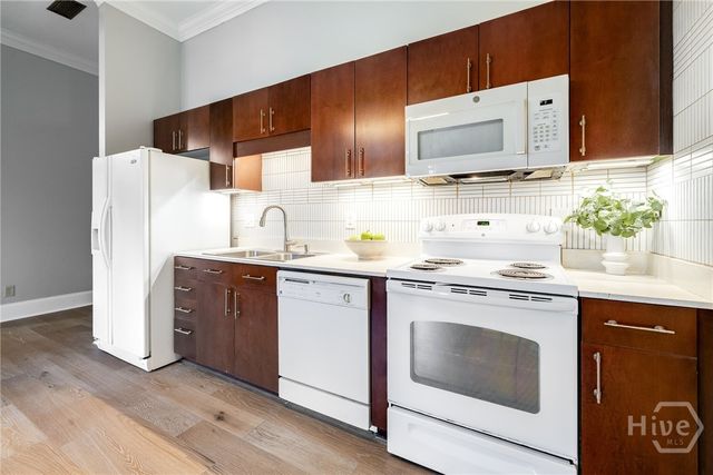 1835 Skidaway Road 204, Savannah, GA 31404