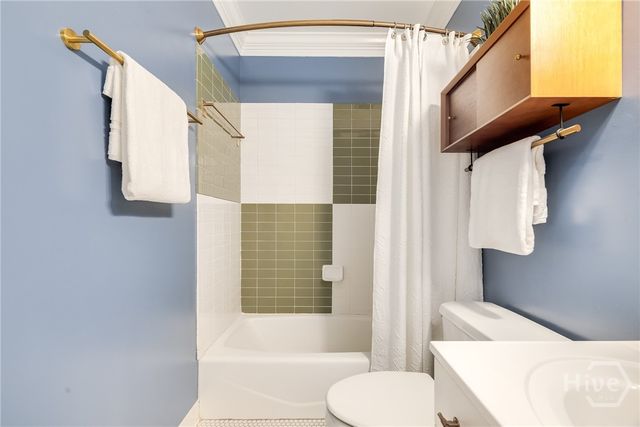 1835 Skidaway Road 204, Savannah, GA 31404