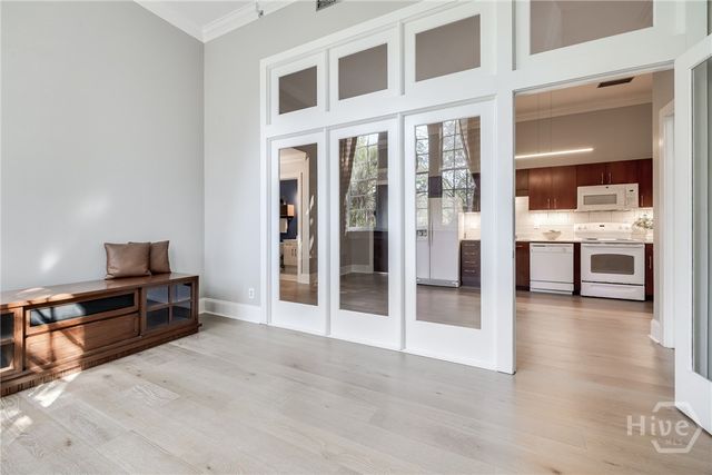 1835 Skidaway Road 204, Savannah, GA 31404