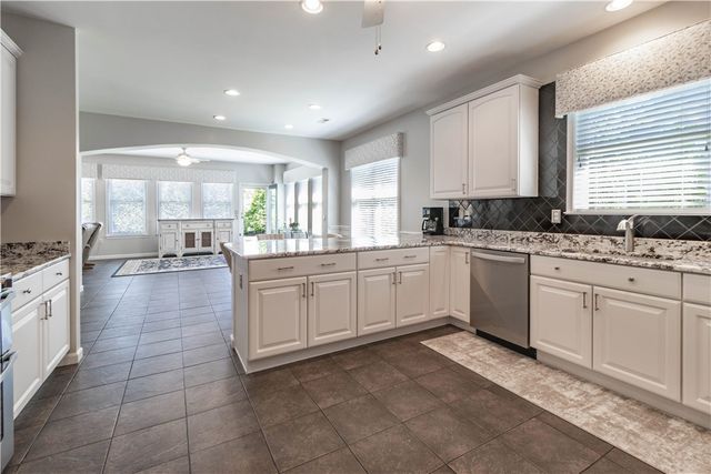 1192 Creek Cove, Hamilton Twp, OH 45039