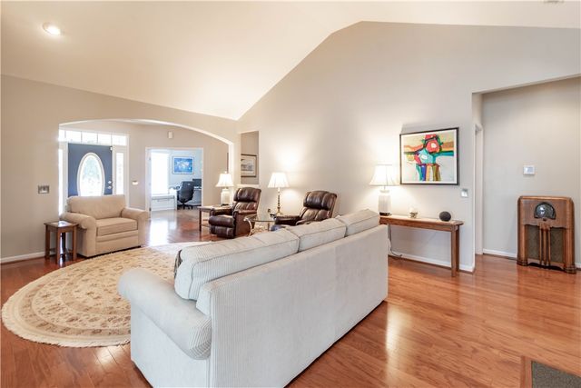 1192 Creek Cove, Hamilton Twp, OH 45039