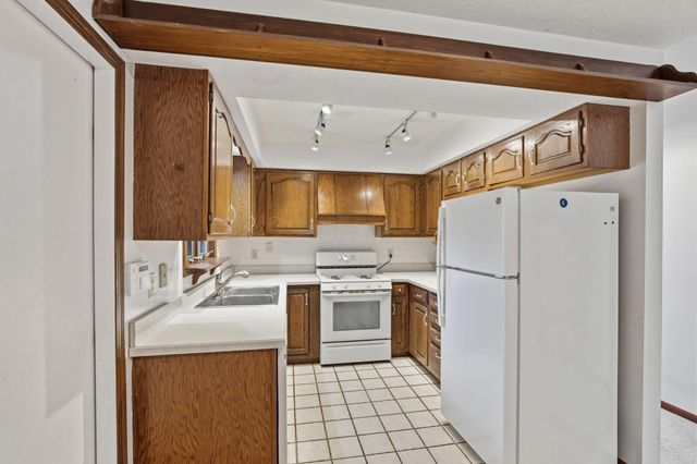 1445 Londondale, Newark, OH 43055