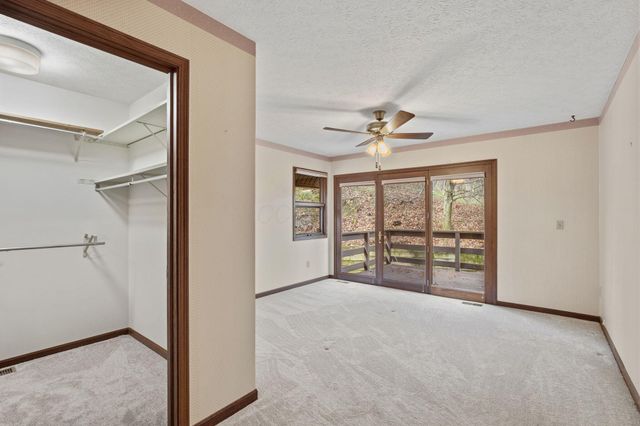 1445 Londondale, Newark, OH 43055