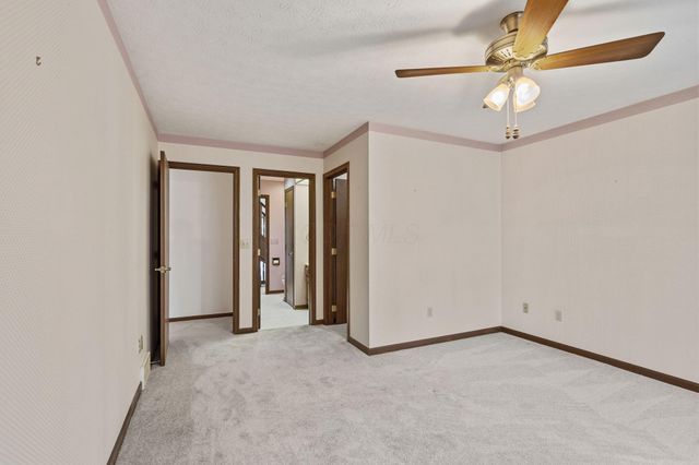 1445 Londondale, Newark, OH 43055