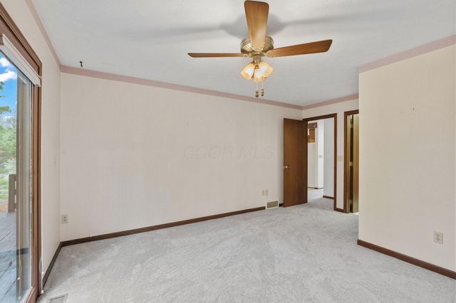 1445 Londondale, Newark, OH 43055