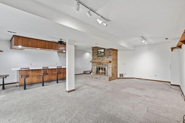 1445 Londondale, Newark, OH 43055