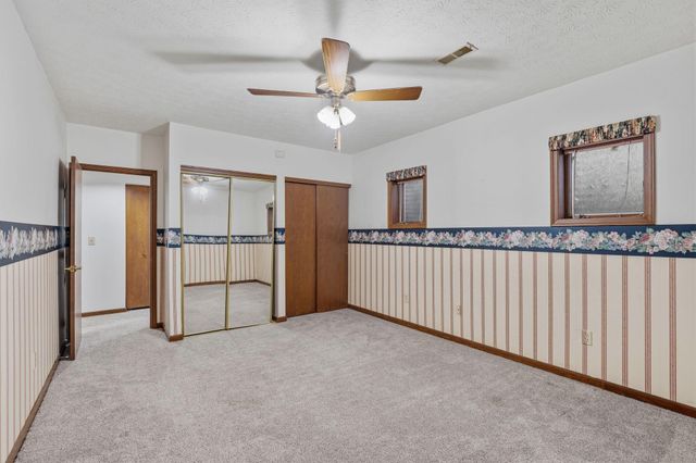 1445 Londondale, Newark, OH 43055