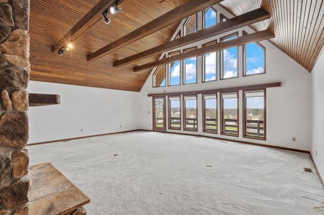 1445 Londondale, Newark, OH 43055